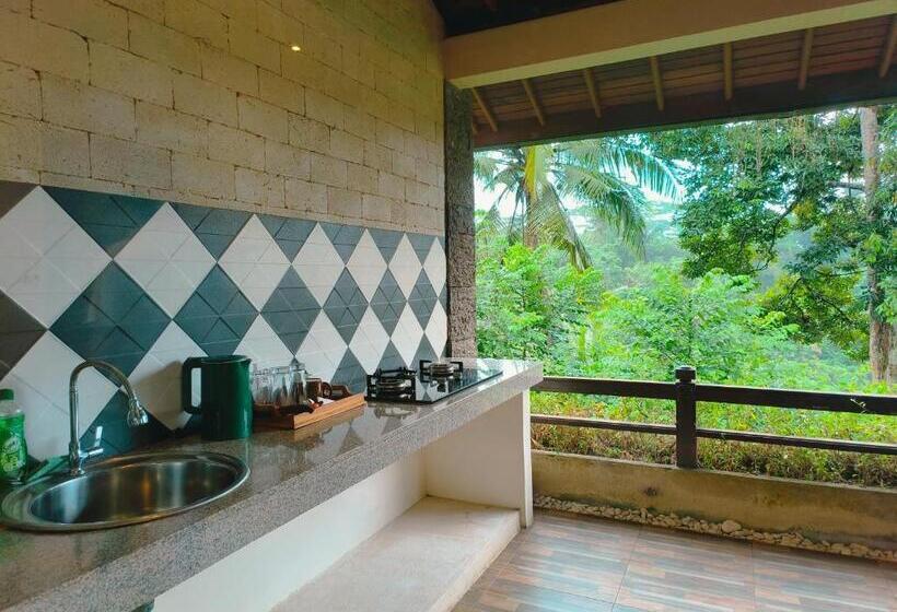 هتل The Iyang Ubud
