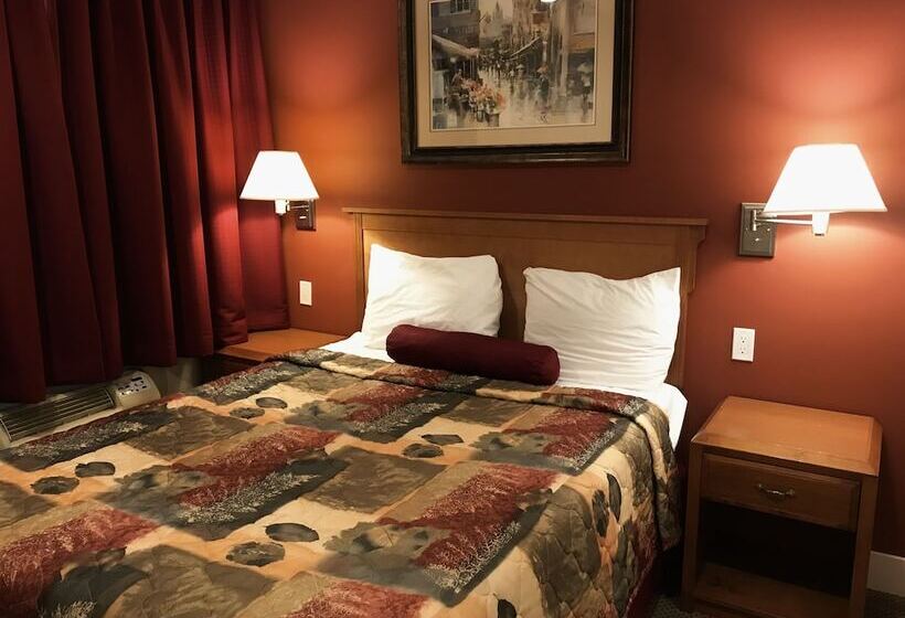 ホテル Sahara Suites