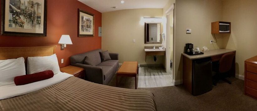 ホテル Sahara Suites