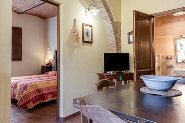 هتل Tenuta Il Casale Di San Miniato