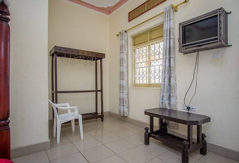 هتل Tropical Savannah Guesthouse