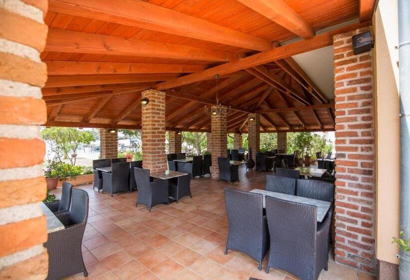 Отель Villa Tamaris