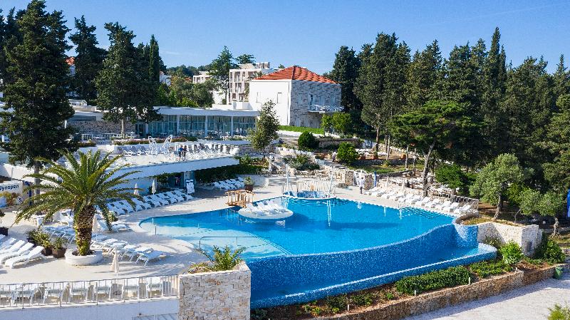 استراحتگاه Aminess Port 9 Hotel & Residence