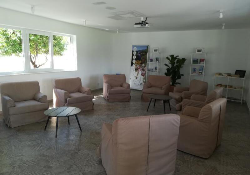 استراحتگاه Aminess Port 9 Hotel & Residence