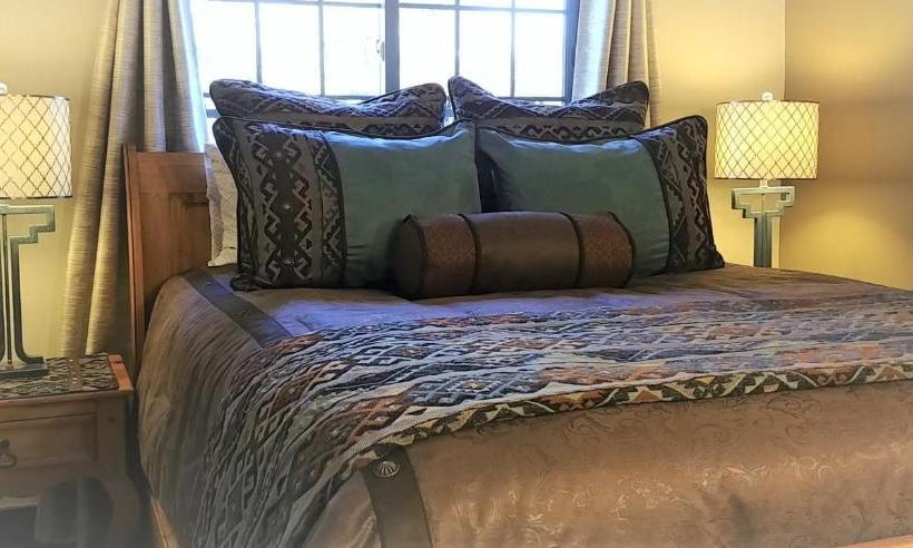 فندق Adobe Inn At Cascade
