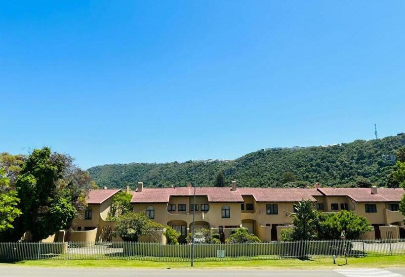 هتل Bliss In The Bay Guesthouse