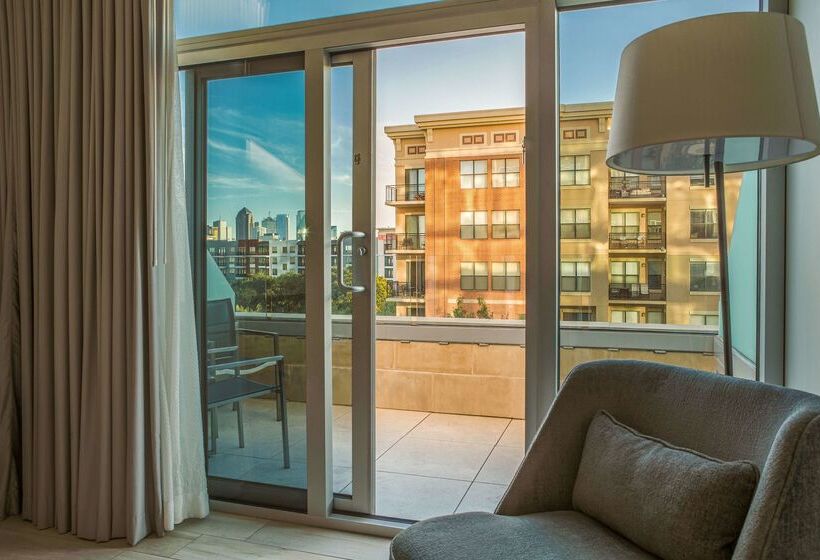 هتل Canopy By Hilton Dallas Uptown