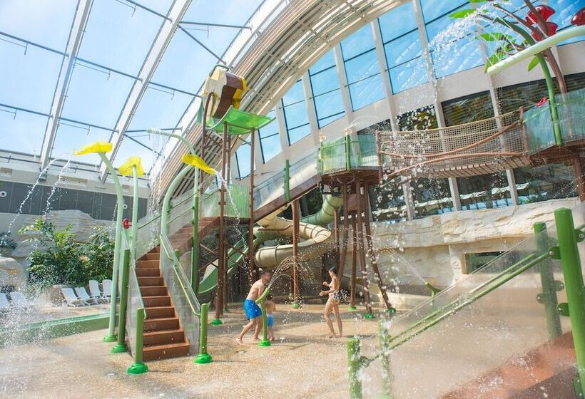 هتل Center Parcs Le Bois Aux Daims