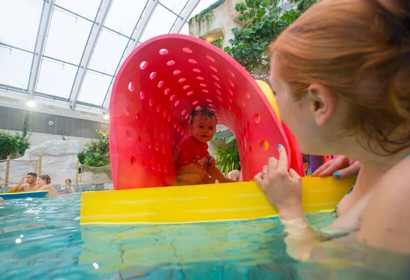 هتل Center Parcs Le Bois Aux Daims