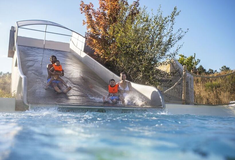 هتل Center Parcs Le Bois Aux Daims