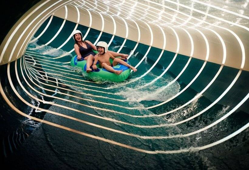 هتل Center Parcs Le Bois Aux Daims