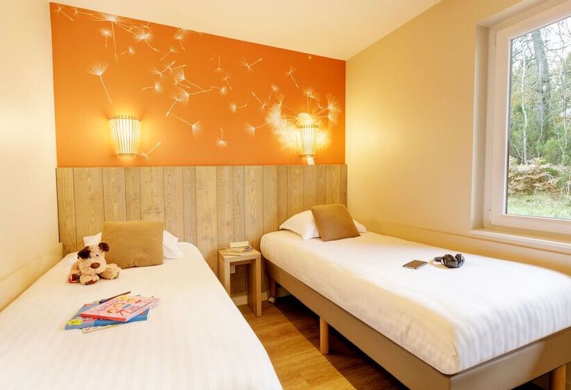 هتل Center Parcs Le Bois Aux Daims