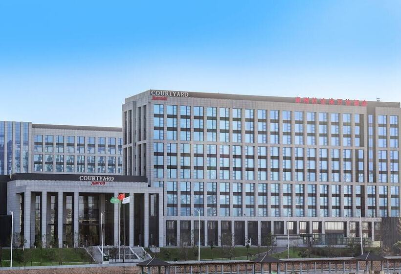 هتل Courtyard By Marriott Zhengzhou Airport