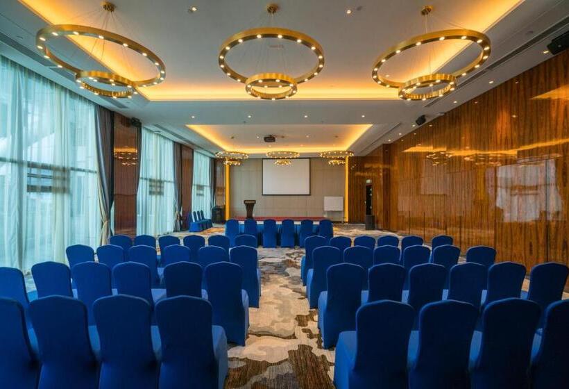 Fotos del hotel Country Garden Forest City Phoenix:  29