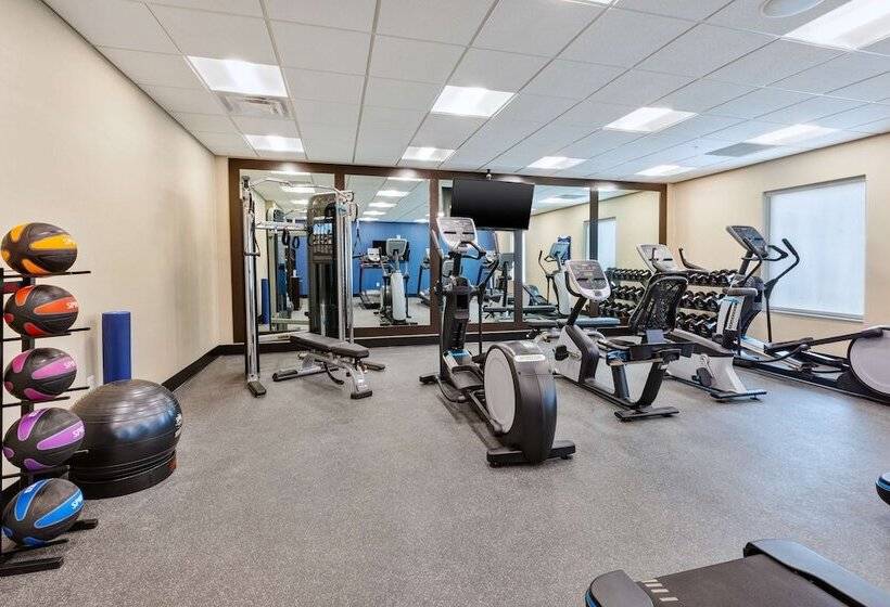 בית מלון כפרי Hampton Inn & Suites Wells
