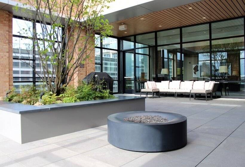 בית מלון כפרי Home2 Suites By Hilton Chicago Mccormick Place