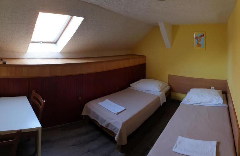 Fotos del hotel Jáde Panzió:  6