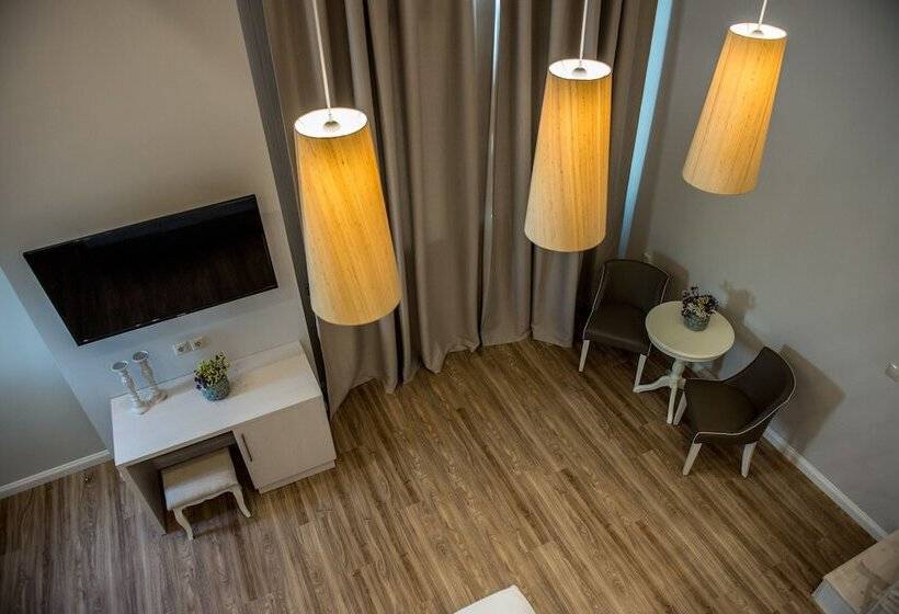 هتل Lefkadio Suites