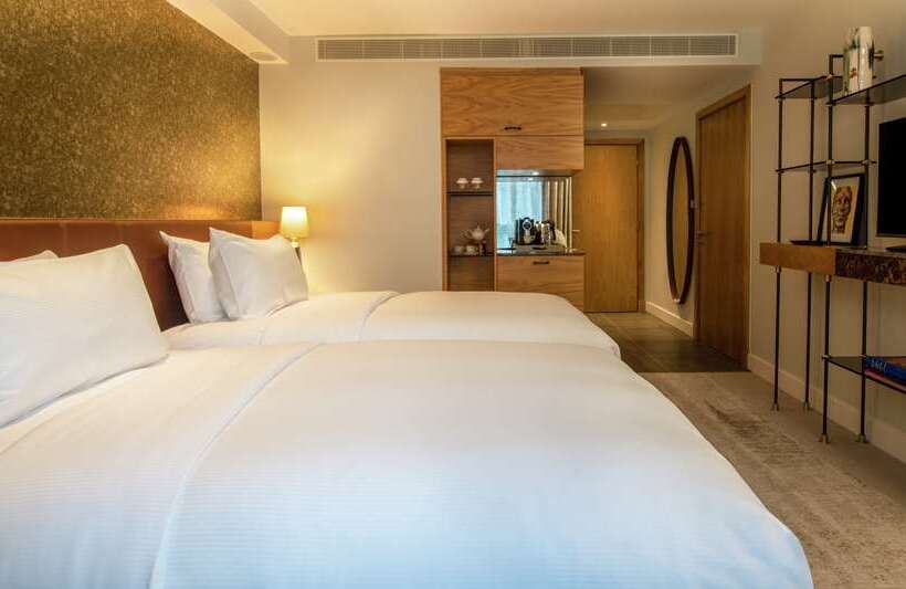 Fotos del hotel Lincoln Plaza London, Curio Collection By Hilton:  4
