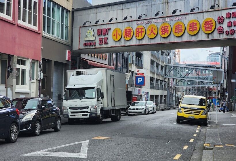 هتل Newton Lodge Auckland