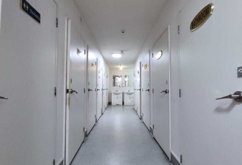 هتل Newton Lodge Auckland