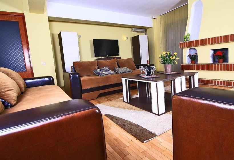 هتل Residenza Di Carbasinni