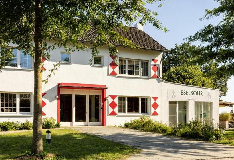 هتل Schloss Hertefeld & Hertefeldhof