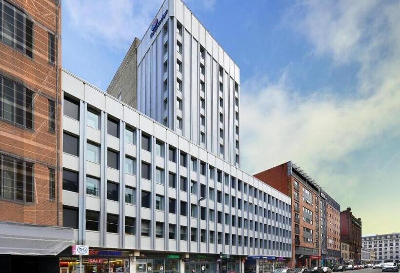 هتل Travelodge Glasgow Queen Street