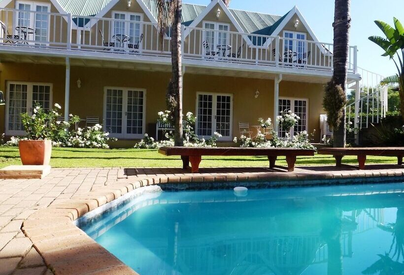 هتل Yamkela Guest House