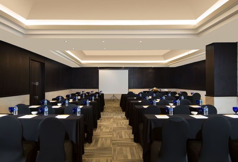 Fotos del hotel Delonix Hotel Karawang:  6