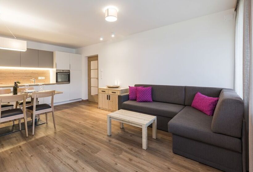 هتل Appartement Suites Berna