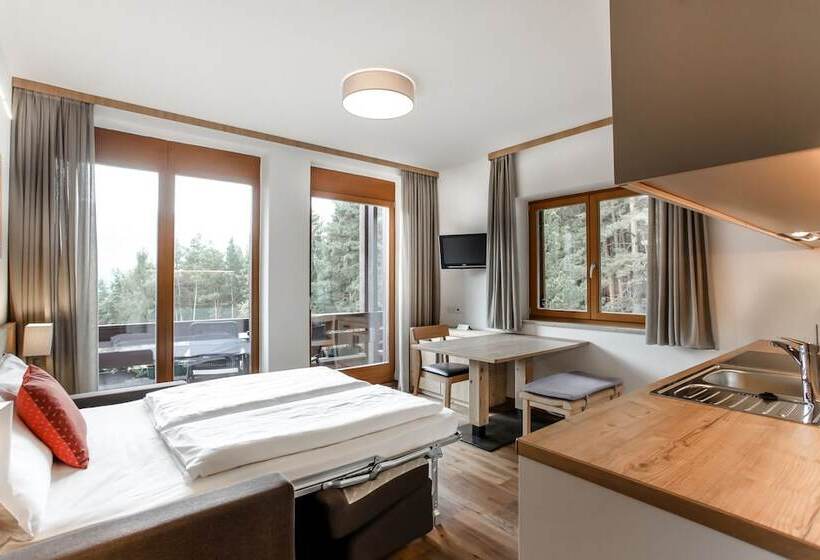 هتل Appartement Suites Berna
