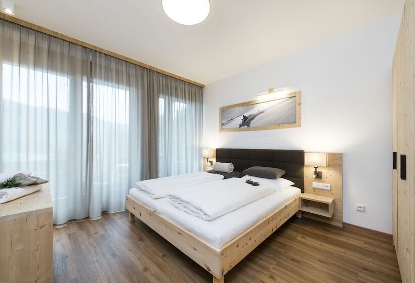 هتل Appartement Suites Berna