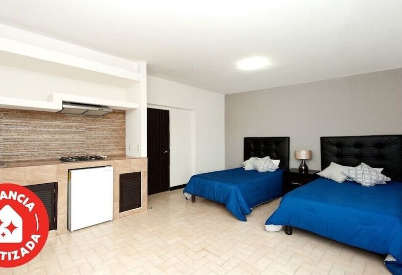 Fotos del hotel Econosuites Monterrey:  3