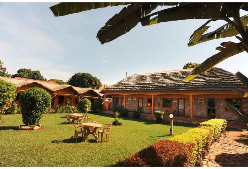 هتل Gorilla African Guest House