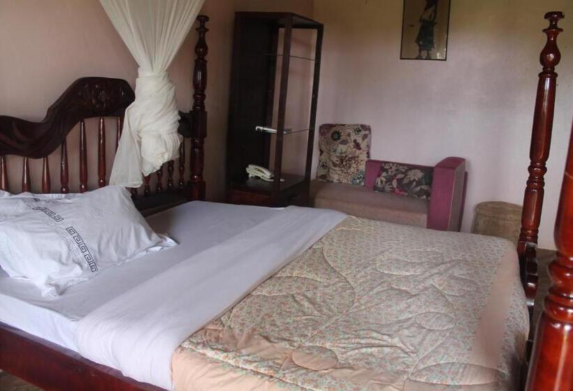 هتل Gorilla African Guest House