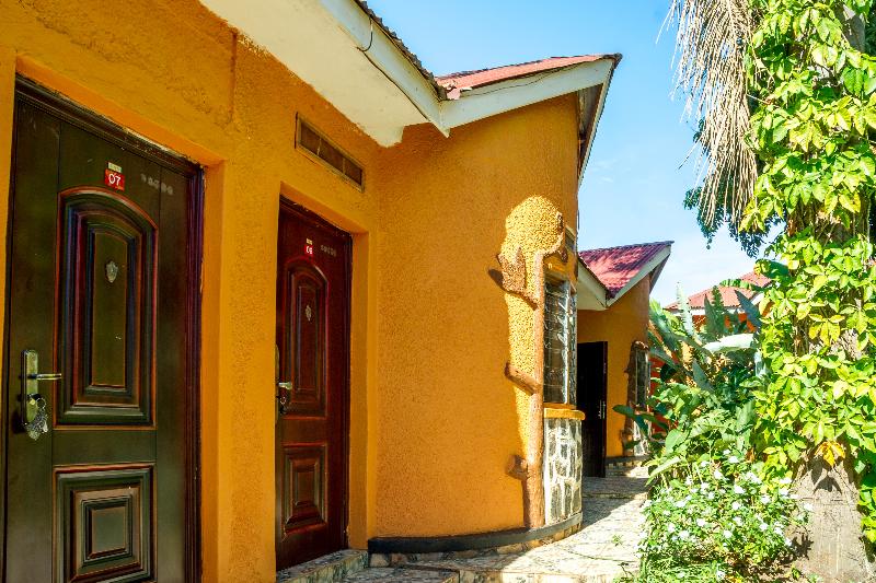 هتل Gorilla African Guest House