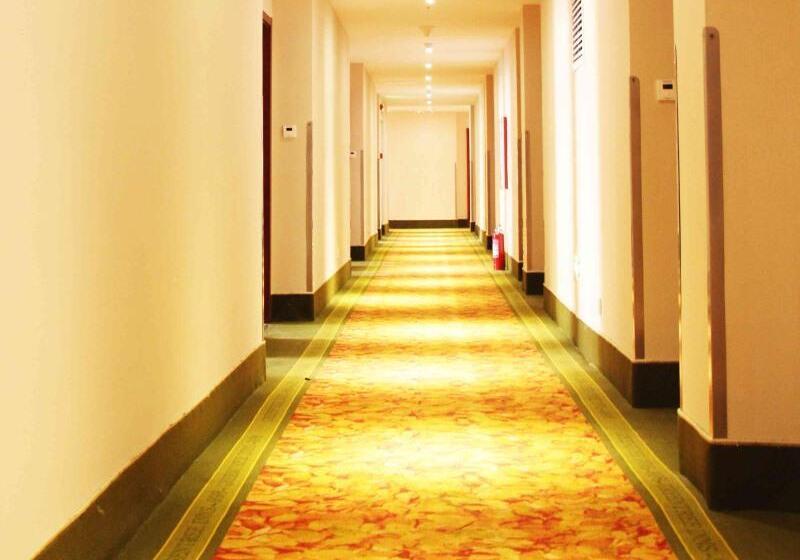 בית מלון כפרי Greentree Inn Shandong Qingdao Development District Sdust Express