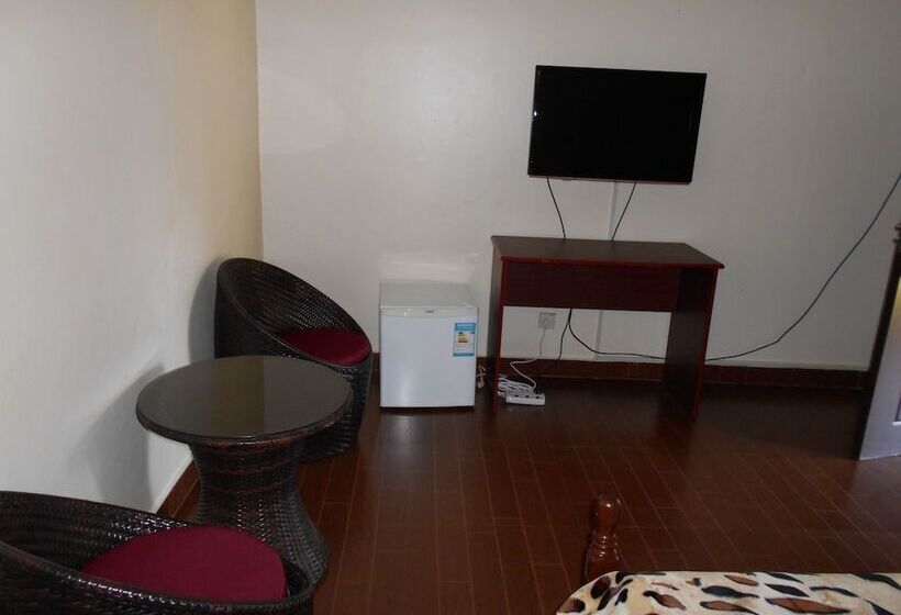 هتل J Courts Bed And Comfort