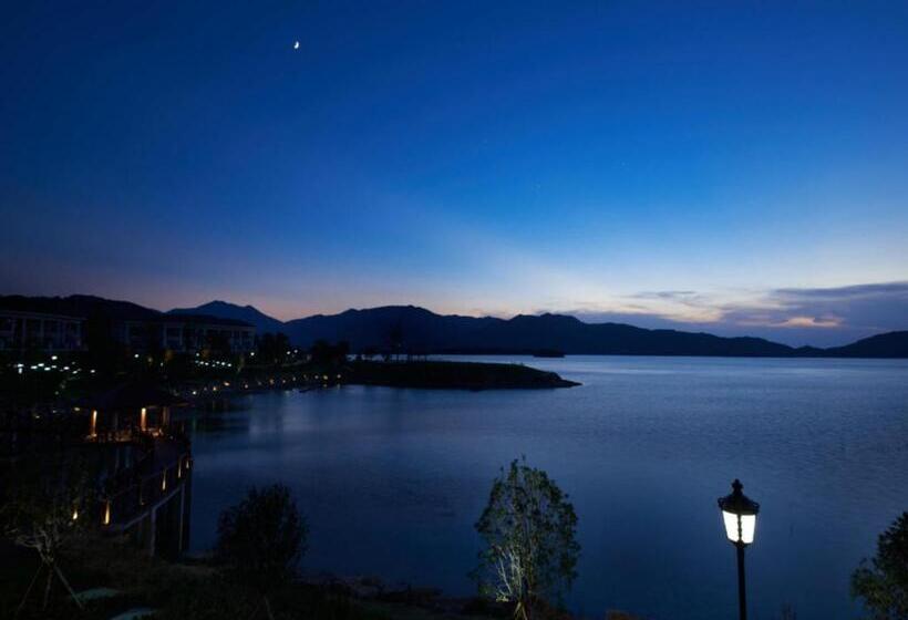 Hotel New Century Resort Yuyao Siming Lake