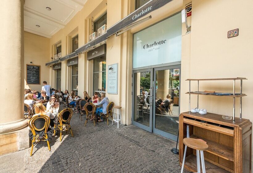 هتل P&o Apartments Plac Zbawiciela