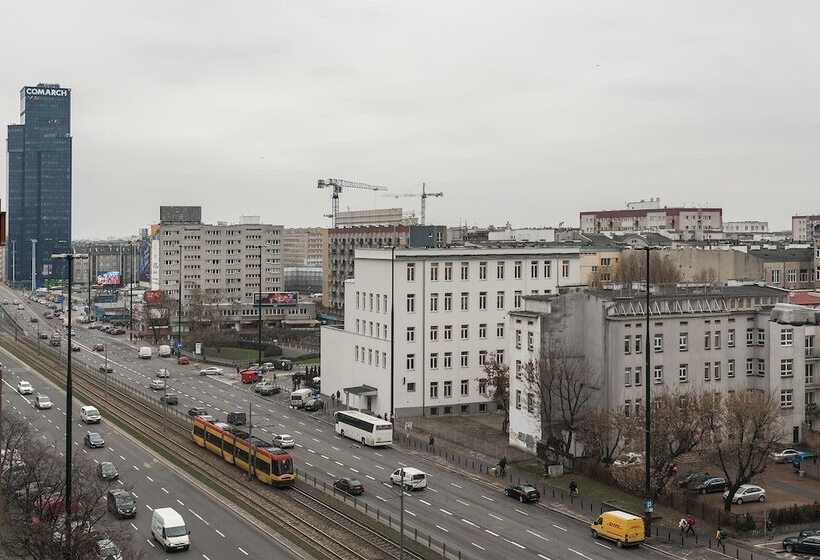 هتل Rondo Onz P&o Apartments