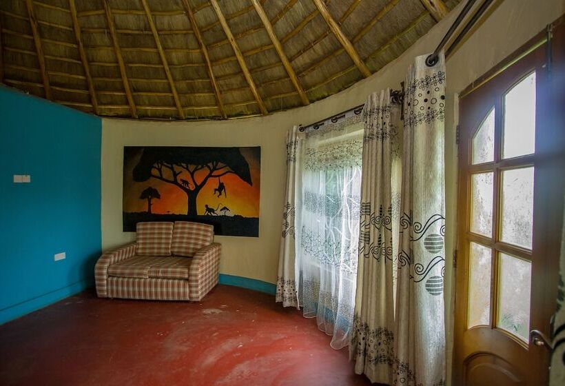 Hotel Roots Retreat And Camping Resort