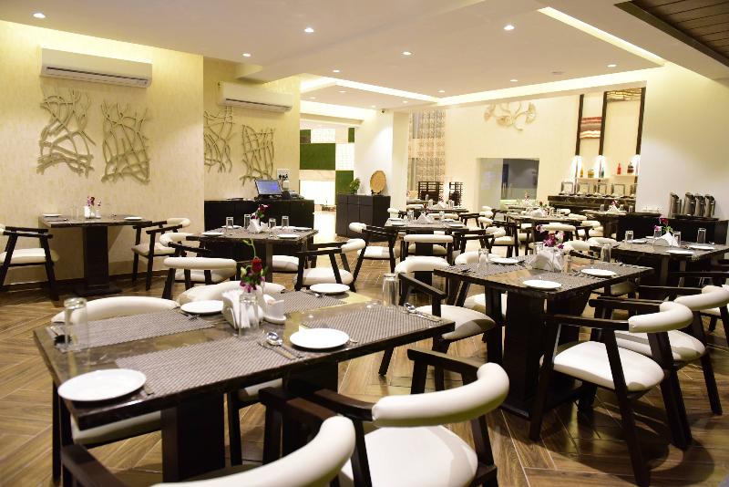 هتل The Flora Grand