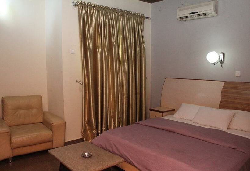 هتل Vicmike Villa