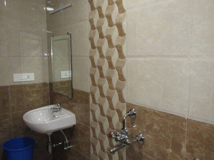 Meera Motels & Residency