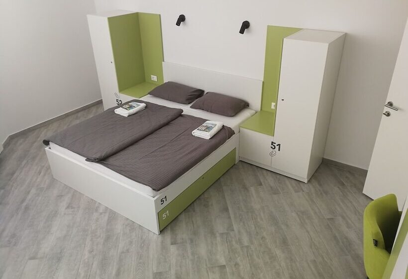 3 F Hostel