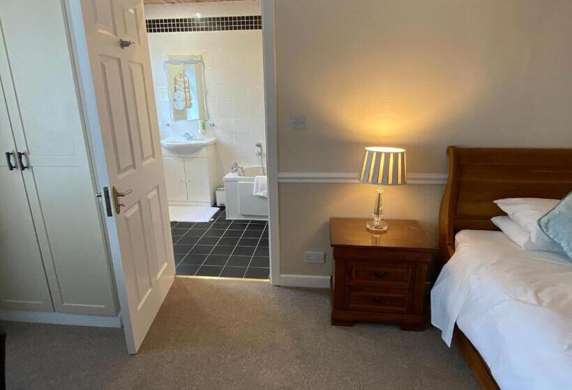 تختخواب و صبحانه Ardmore House