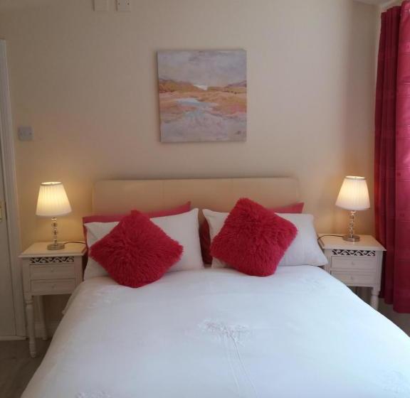 צימר Lettermore Country Home