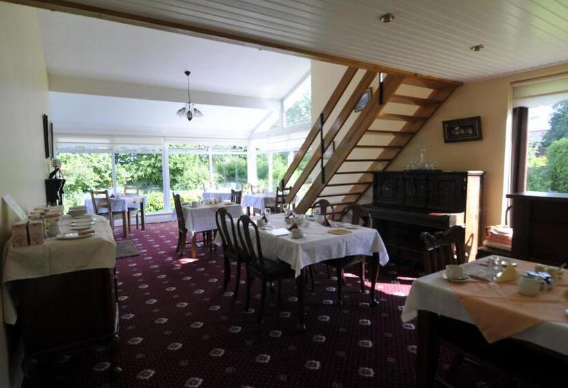 Carrowntober House B & B